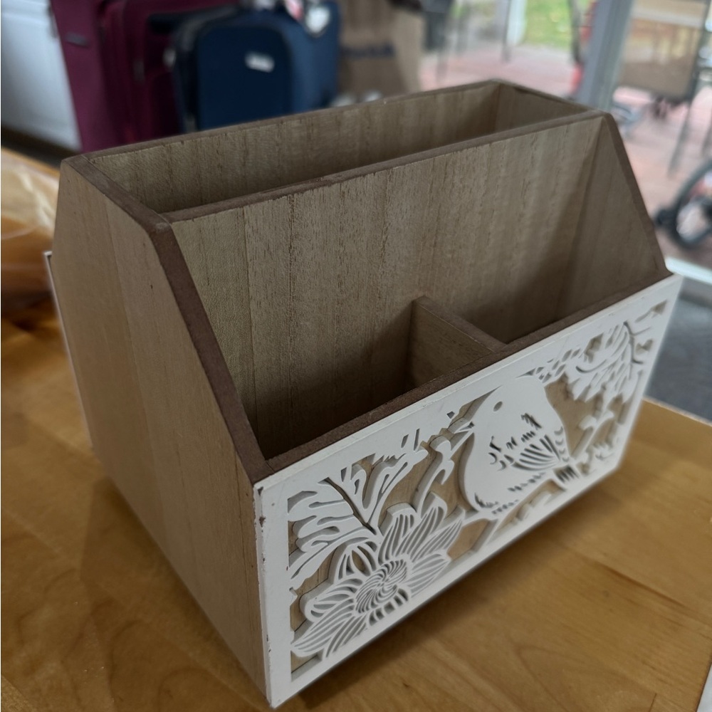 Wooden Organizer with Floral Design